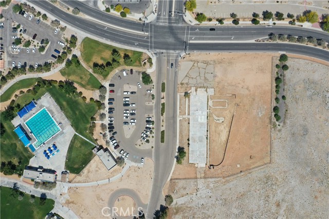15001 Bass Hill Rd, Apple Valley CA: https://media.crmls.org/medias/c2c23b07-2a92-4ba6-807d-3a8db1430bd6.jpg