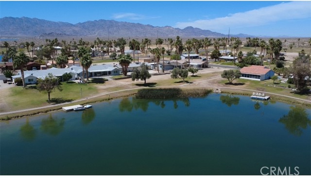 44040 Shadow Way, Desert Center CA: https://media.crmls.org/medias/c2c2935f-d912-4e7f-994b-b0cd93039d74.jpg