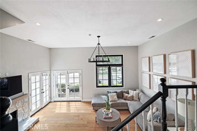 716 Broadway, Redondo Beach, California 90277, 3 Bedrooms Bedrooms, ,2 BathroomsBathrooms,Residential,Sold,Broadway,SB23089212