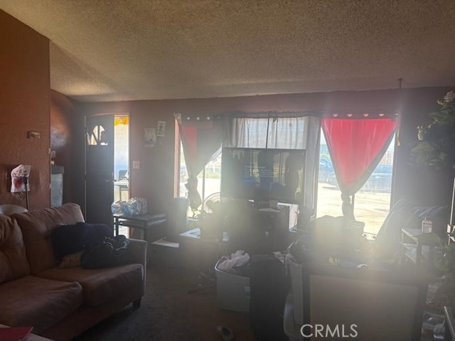 Detail Gallery Image 6 of 11 For 21207 Kenniston, California City,  CA 93505 - 3 Beds | 1 Baths