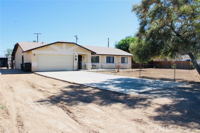 22465 Standing Rock Avenue, Apple Valley, California 92307, 3 Bedrooms Bedrooms, ,2 BathroomsBathrooms,Residential,For Sale,22465 Standing Rock Avenue,CRIV25156955