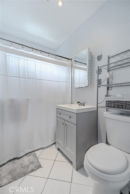 13018 Rosecrans Avenue, Norwalk CA: https://media.crmls.org/medias/c2c51108-f600-4eac-acab-174596eab46f.jpg