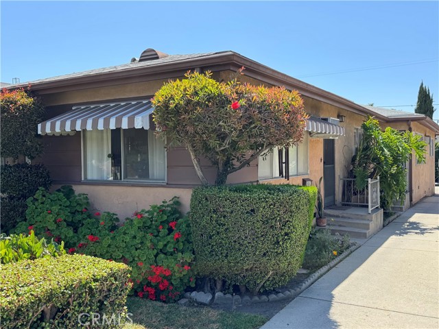 5081 Glen Iris Avenue, Los Angeles CA: https://media.crmls.org/medias/c2c52b0e-18d0-4a98-8d80-169a1cd99a6d.jpg