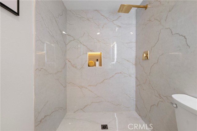 Detail Gallery Image 14 of 28 For 18640 Kimbrough St, Canyon Country,  CA 91351 - 3 Beds | 2 Baths