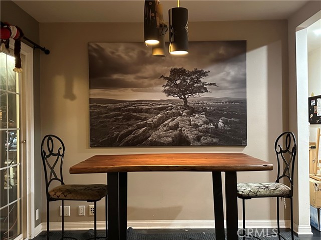 Detail Gallery Image 2 of 8 For 4201 Topanga Canyon Bld #116,  Woodland Hills,  CA 91364 - 2 Beds | 1 Baths