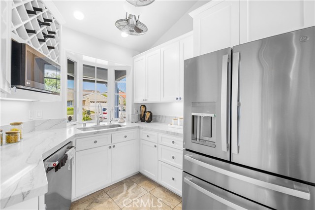 20 Grant, Irvine CA: https://media.crmls.org/medias/c2c6edd2-4f58-4b86-a66c-6185d87a4c28.jpg
