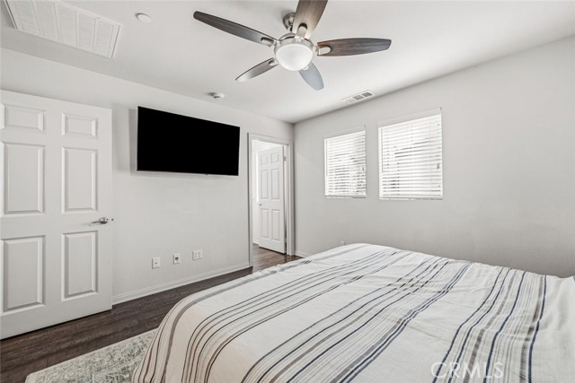 Detail Gallery Image 27 of 40 For 7214 N Chestnut, Van Nuys,  CA 91405 - 2 Beds | 3 Baths