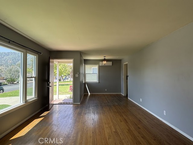 Detail Gallery Image 4 of 17 For 332 N Washington Ave, Glendora,  CA 91741 - 3 Beds | 2 Baths