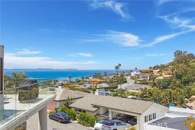 Detail Gallery Image 9 of 42 For 546 Temple Hills, Laguna Beach,  CA 92651 - 3 Beds | 3 Baths