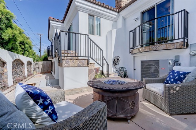 441 Avenue E, Redondo Beach, California 90277, 5 Bedrooms Bedrooms, ,4 BathroomsBathrooms,Residential,Sold,Avenue E,SB22100655