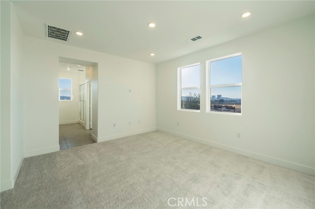 Detail Gallery Image 19 of 43 For 253 Westdale, Irvine,  CA 92618 - 4 Beds | 2/1 Baths