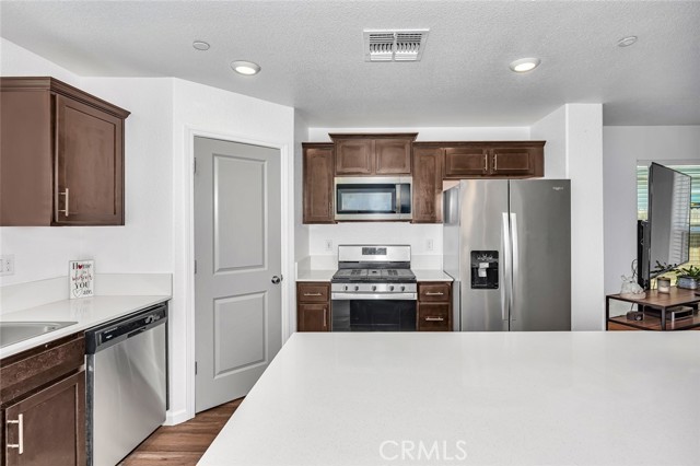 Detail Gallery Image 24 of 50 For 1807 Patricia Ct, Los Banos,  CA 93635 - 4 Beds | 3 Baths