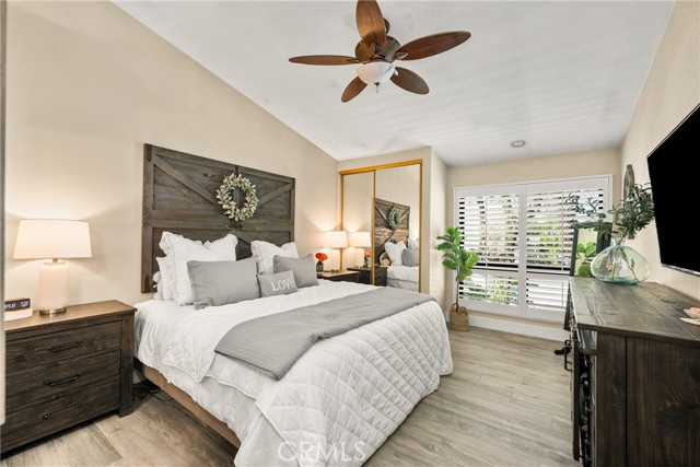 26065 Las Flores, Mission Viejo CA: https://media.crmls.org/medias/c2c96325-a567-4d1f-b2fe-7585f9f88484.jpg