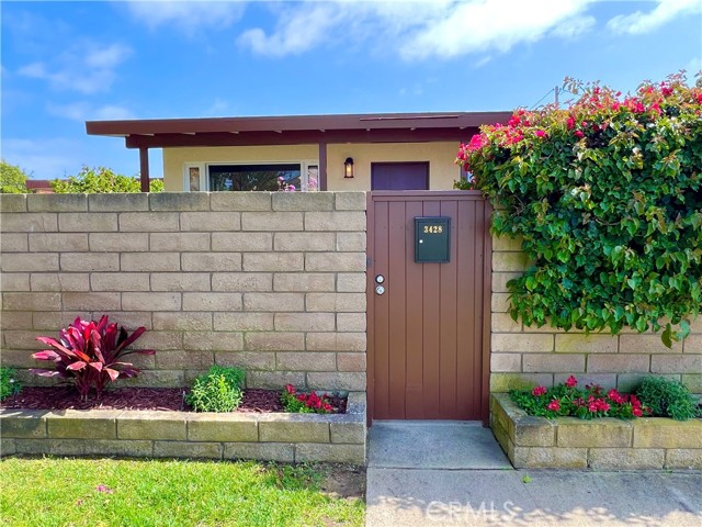 Detail Gallery Image 4 of 53 For 3428 W 229th Pl, Torrance,  CA 90505 - 4 Beds | 2 Baths