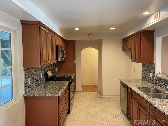 Image 3 for 2437 Fordham Dr, Costa Mesa, CA 92626