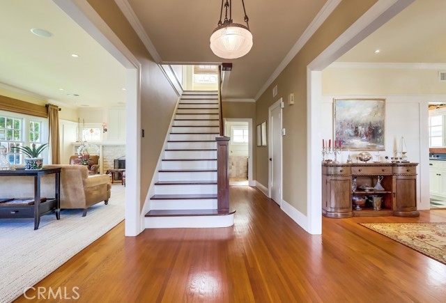 1239 S Patton Avenue, San Pedro CA: https://media.crmls.org/medias/c2cac72e-3e3b-4246-9fec-806923b962e3.jpg