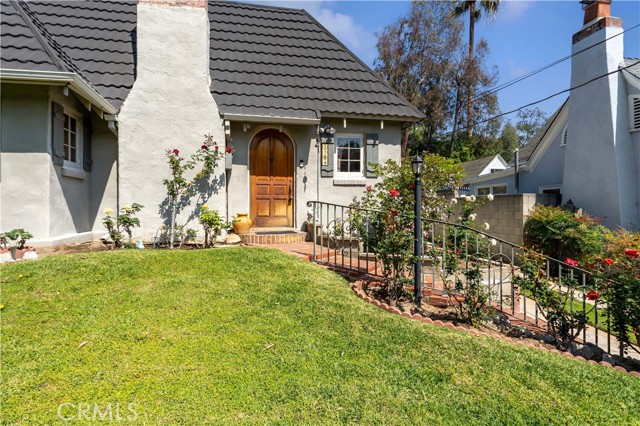 1194 Avoca Avenue, Pasadena CA: https://media.crmls.org/medias/c2cafc7d-9c6c-4c63-9006-02c4a501e6ab.jpg