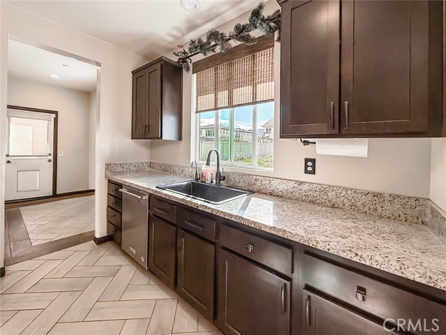 Image 15 of 49 For 458 Edgewood Drive