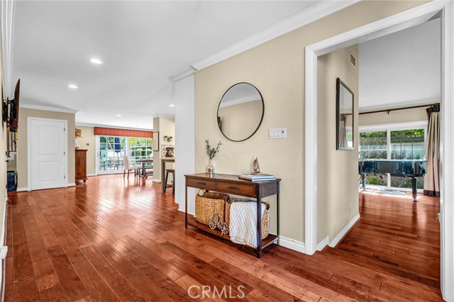 Detail Gallery Image 5 of 65 For 11872 Reagan, Los Alamitos,  CA 90720 - 4 Beds | 5 Baths