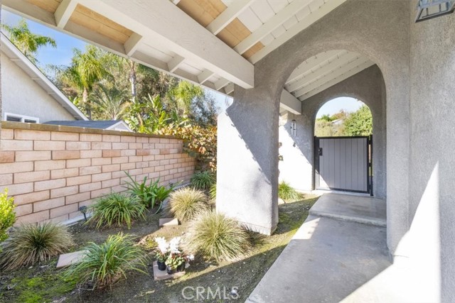 Detail Gallery Image 2 of 33 For 27881 Abadejo, Mission Viejo,  CA 92692 - 5 Beds | 3 Baths