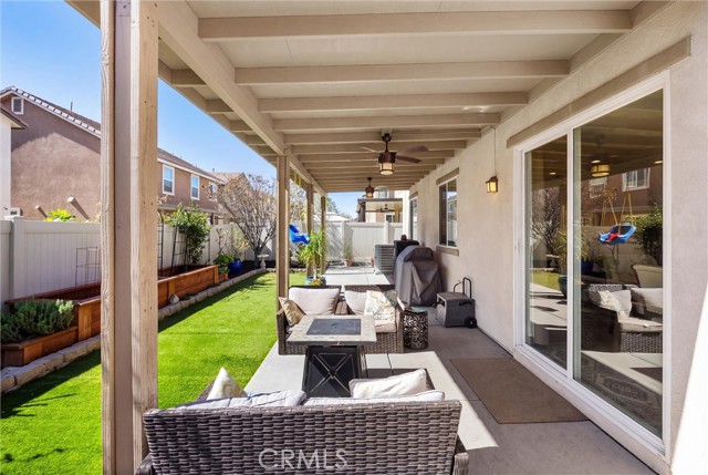 Detail Gallery Image 4 of 51 For 3826 Bur Oak, San Bernardino,  CA 92407 - 4 Beds | 3 Baths