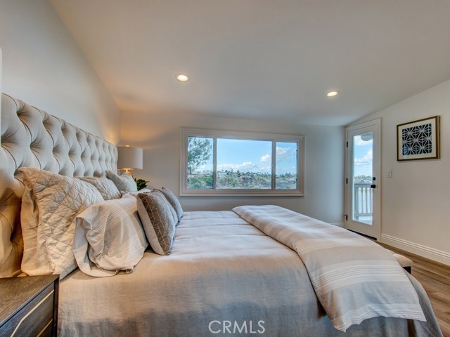 2135 Vista Entrada, Newport Beach, CA 92660