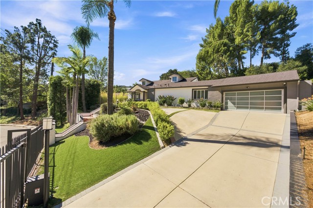 4223 Mooncrest Place photo 4