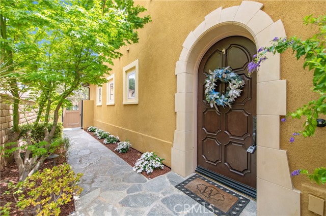 114 Bridle, Irvine CA: https://media.crmls.org/medias/c2cc8e07-270c-4e28-a67c-1af0441d44c5.jpg