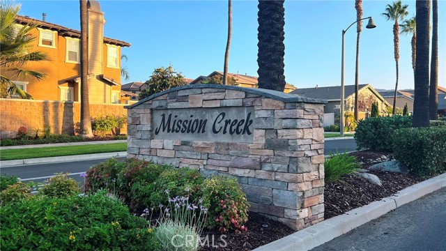 26330 Long Street, Loma Linda CA: https://media.crmls.org/medias/c2ccab3f-30a6-4a34-9024-2ec7fa107da4.jpg