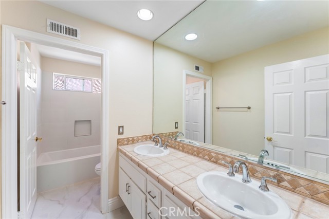 Detail Gallery Image 12 of 55 For 22535 Bayberry, Mission Viejo,  CA 92692 - 4 Beds | 2/1 Baths