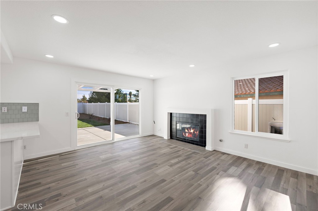 MLS #OC25270528 image #7