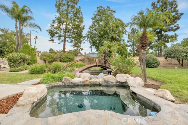 Detail Gallery Image 33 of 40 For 11018 Willowbrae Ave, Chatsworth,  CA 91311 - 4 Beds | 4/1 Baths