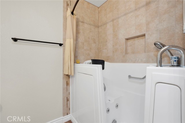 Detail Gallery Image 15 of 43 For 14499 Mirada Pl, Apple Valley,  CA 92307 - 4 Beds | 2 Baths