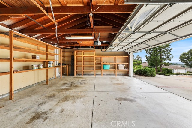 614 S Pathfinder Trail, Anaheim Hills CA: https://media.crmls.org/medias/c2cfc94e-3b2e-4065-a91e-aec704fb9f5c.jpg