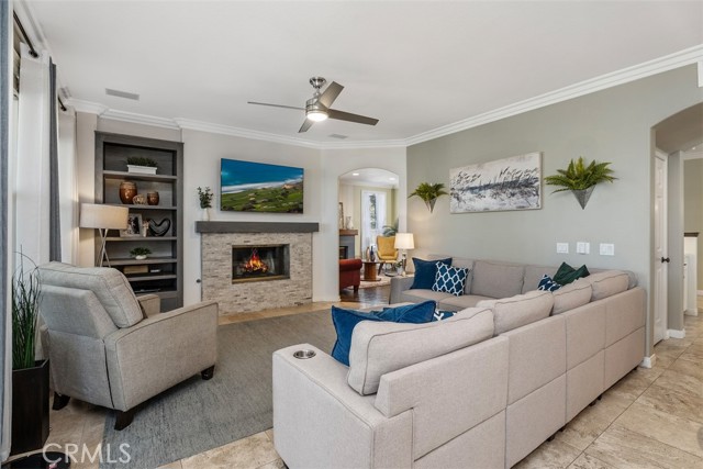 7 Mariposa, Rancho Santa Margarita CA: https://media.crmls.org/medias/c2d0b350-9647-4b55-b850-041c14ac66d4.jpg