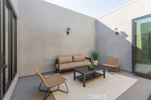 Detail Gallery Image 9 of 36 For 3682 Harriman Ave #3,  El Sereno,  CA 90032 - 2 Beds | 2/1 Baths