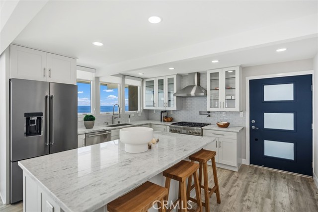 32091 Virginia Way, Laguna Beach CA: https://media.crmls.org/medias/c2d1450a-7157-4a32-8cd5-6d866170c499.jpg