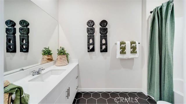 Detail Gallery Image 10 of 19 For 2673 Cloudview Privado, Ontario,  CA 91761 - 3 Beds | 2/1 Baths