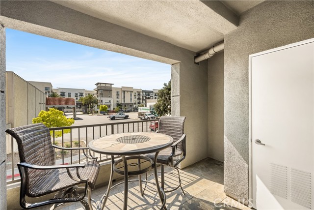 Detail Gallery Image 7 of 30 For 1801 E Katella Ave #2023,  Anaheim,  CA 92805 - 2 Beds | 2 Baths
