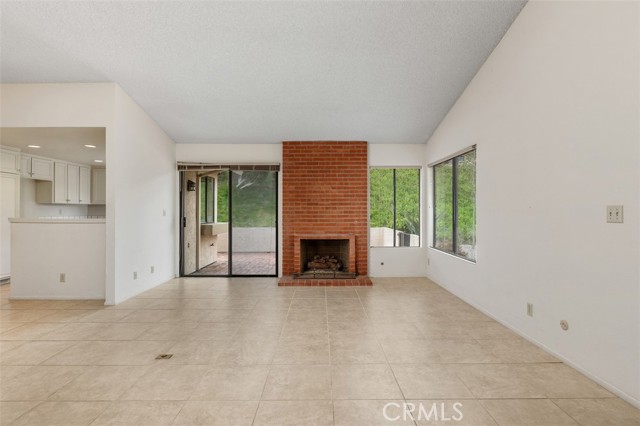 Detail Gallery Image 7 of 46 For 12855 via Moura, San Diego,  CA 92128 - 2 Beds | 2 Baths