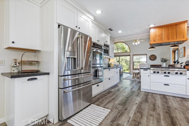 Detail Gallery Image 7 of 57 For 12355 Santa Ana, Atascadero,  CA 93422 - 4 Beds | 3/1 Baths