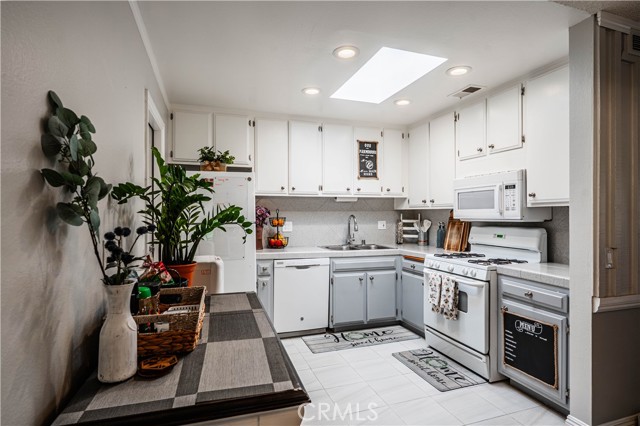 Detail Gallery Image 12 of 23 For 28366 Princessa Ct, Murrieta,  CA 92563 - 2 Beds | 2 Baths