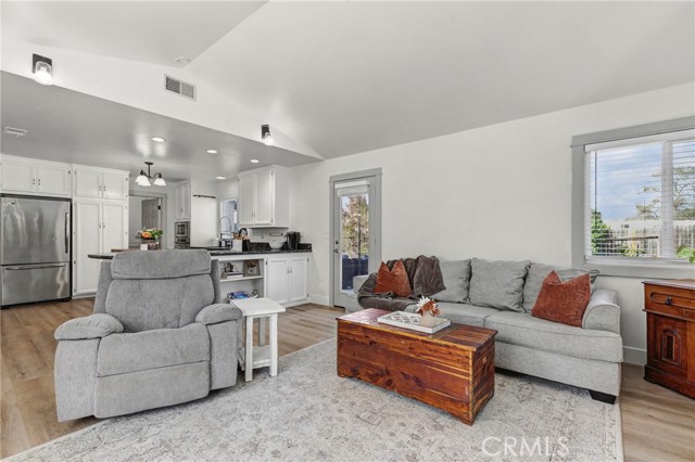 Detail Gallery Image 7 of 31 For 806 Pierce Dr, Santa Maria,  CA 93454 - 3 Beds | 2/1 Baths