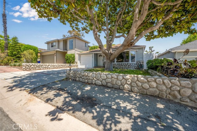 2800 Oak Avenue, Manhattan Beach, California 90266, 3 Bedrooms Bedrooms, ,1 BathroomBathrooms,Residential,Sold,Oak,OC23133532