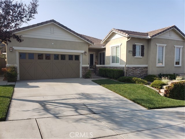 24121 Fawnskin Dr, Corona, CA 92883