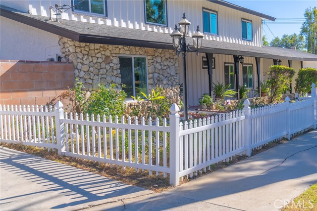 Detail Gallery Image 65 of 70 For 10660 Melvin Ave, Porter Ranch,  CA 91326 - 5 Beds | 3/1 Baths