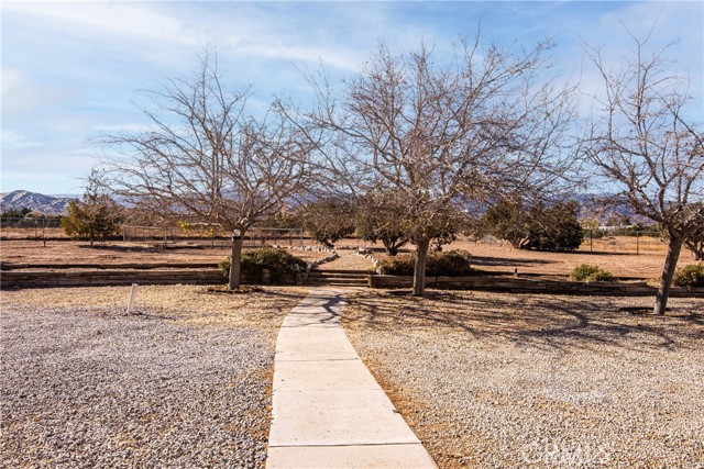 Detail Gallery Image 33 of 49 For 9068 Johnson Rd, Phelan,  CA 92371 - 3 Beds | 2 Baths