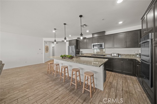Detail Gallery Image 10 of 61 For 11066 Guffey Ranch Way, Corona,  CA 92883 - 4 Beds | 2 Baths