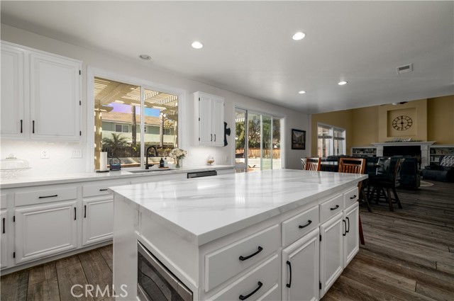 Detail Gallery Image 16 of 44 For 29948 Sycamore Ridge, Murrieta,  CA 92563 - 5 Beds | 4 Baths