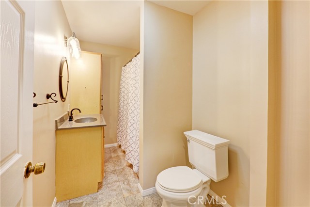 Detail Gallery Image 17 of 35 For 7431 Buell St, Downey,  CA 90241 - 3 Beds | 2 Baths